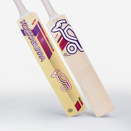 A close-up of the Kookaburra Glare 6.5 Force Junior Cricket Bat 2026 showcases its premium English Willow construction, reflecting Kookaburra's commitment to quality for aspiring young cricketers.