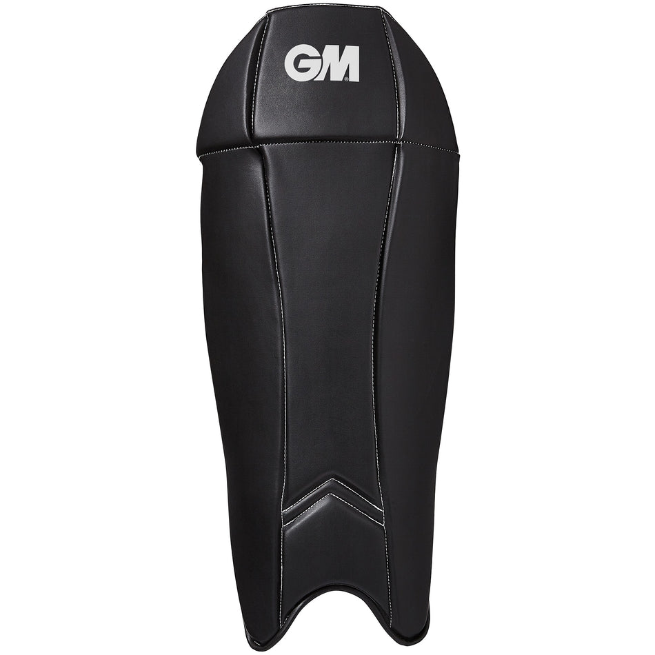 The Gunn & Moore Maxi 606 Wicket Keeping Pads 2026 are lightweight black pads with white stitching and the GM logo, featuring a curved design for comfort and durable protection—ideal for long innings.