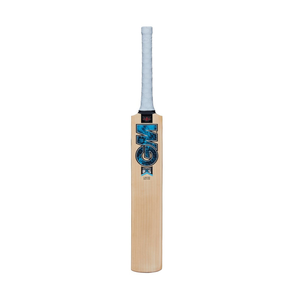 A Gunn & Moore Diamond DXM Senior Cricket Bat, crafted from premium English Willow with a white grip and the blue GM logo, stands upright against a plain white background.