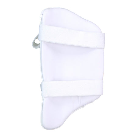 The Kookaburra Pro Thigh Pad by Kookaburra features a contoured, multi-flex design for impact protection, comfort fit, and two adjustable straps to ensure a secure fit during play.