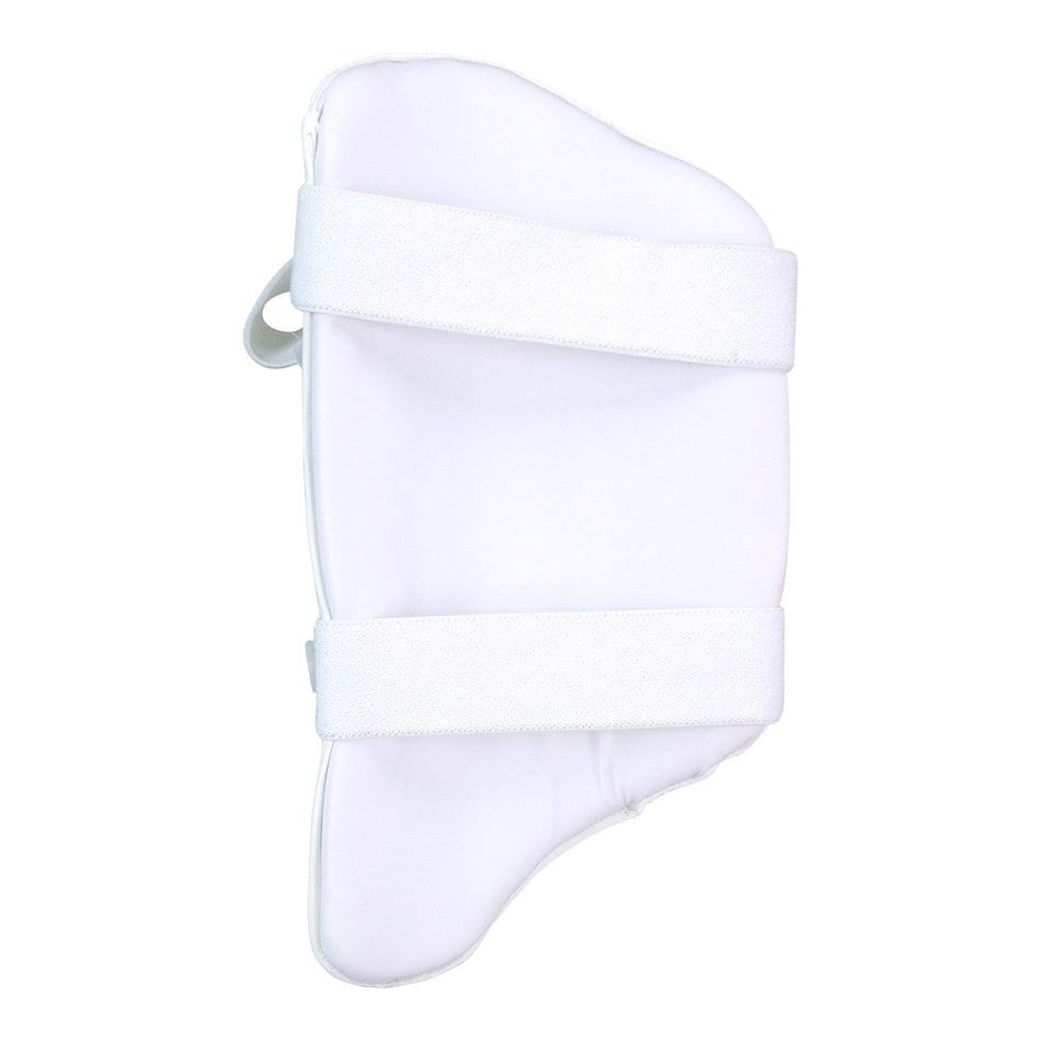 The Kookaburra Pro Thigh Pad by Kookaburra features a contoured, multi-flex design for impact protection, comfort fit, and two adjustable straps to ensure a secure fit during play.