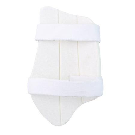 The Kookaburra 1000 Thigh Pad by Kookaburra features a white foam design with two adjustable Velcro straps for a secure fit, a sculptured HDF core for impact protection, and is contoured to fit the thigh.