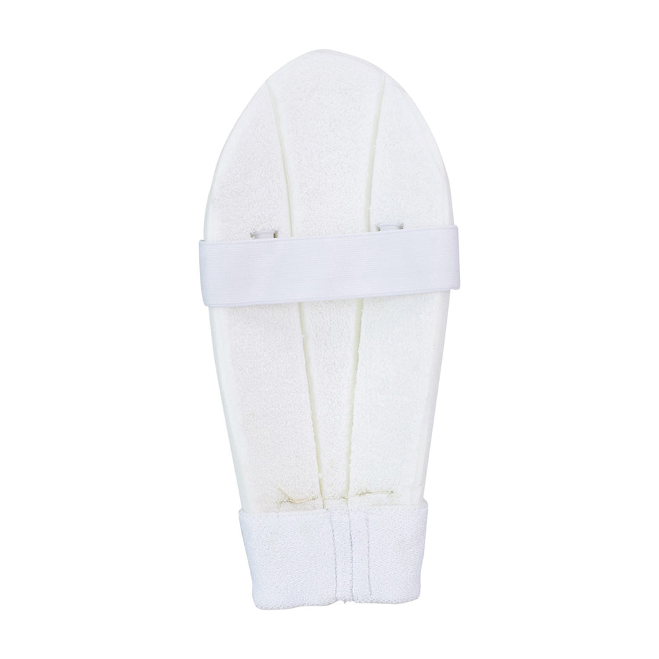 The Kookaburra 500 Arm Guard by Kookaburra is a white terry cloth mitt with HDF Towel Backing, a wide elastic band, and a cuff at the wrist, designed for Grade 3 exfoliating or skin cleansing.