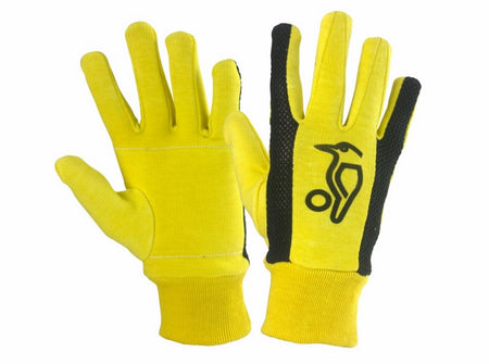 The Kookaburra Padded Cotton Inner Gloves feature a yellow design with black detailing and the brand’s bird logo. With solid yellow palms and ribbed cuffs, these cricket gloves offer comfortable, secure wear during long innings.