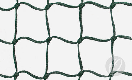 Close-up of Harrod Sport’s Standard Hockey Nets Green HP14, featuring a 3mm braided polypropylene net with square openings, displayed against a white background. A faint circular logo with a stylized ‘k’ appears in the lower right corner—ideal for use with aluminium goals.