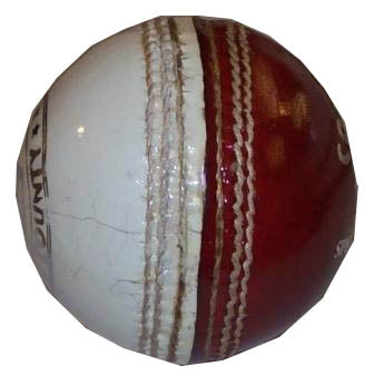 Hunts County Coaching Cricket Ball (Red/White)