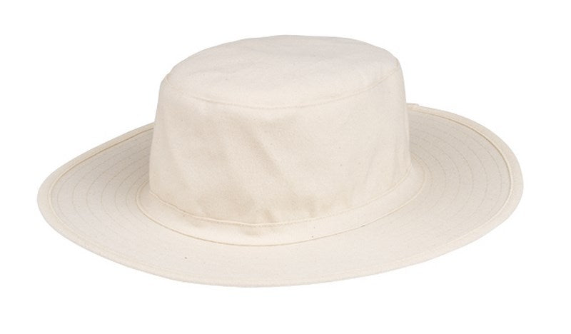 The Hunts County Kempton CC Fielders Sun Hat, featuring a flat crown and wide brim in off-white canvas, is displayed against a plain white background.