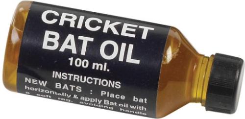 A small brown bottle labeled Hunts County Bat Oil (100 ml) from Hunts County, perfect for preparing cricket bats. Contains linseed oil with instructions on the label and a black screw cap for easy application.